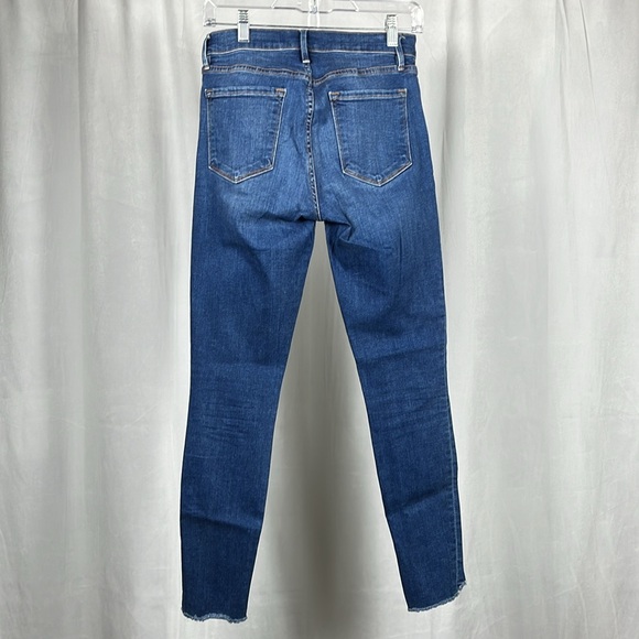 FRAME Le Skinny de Jeanne in Seabright. - Picture 3 of 10